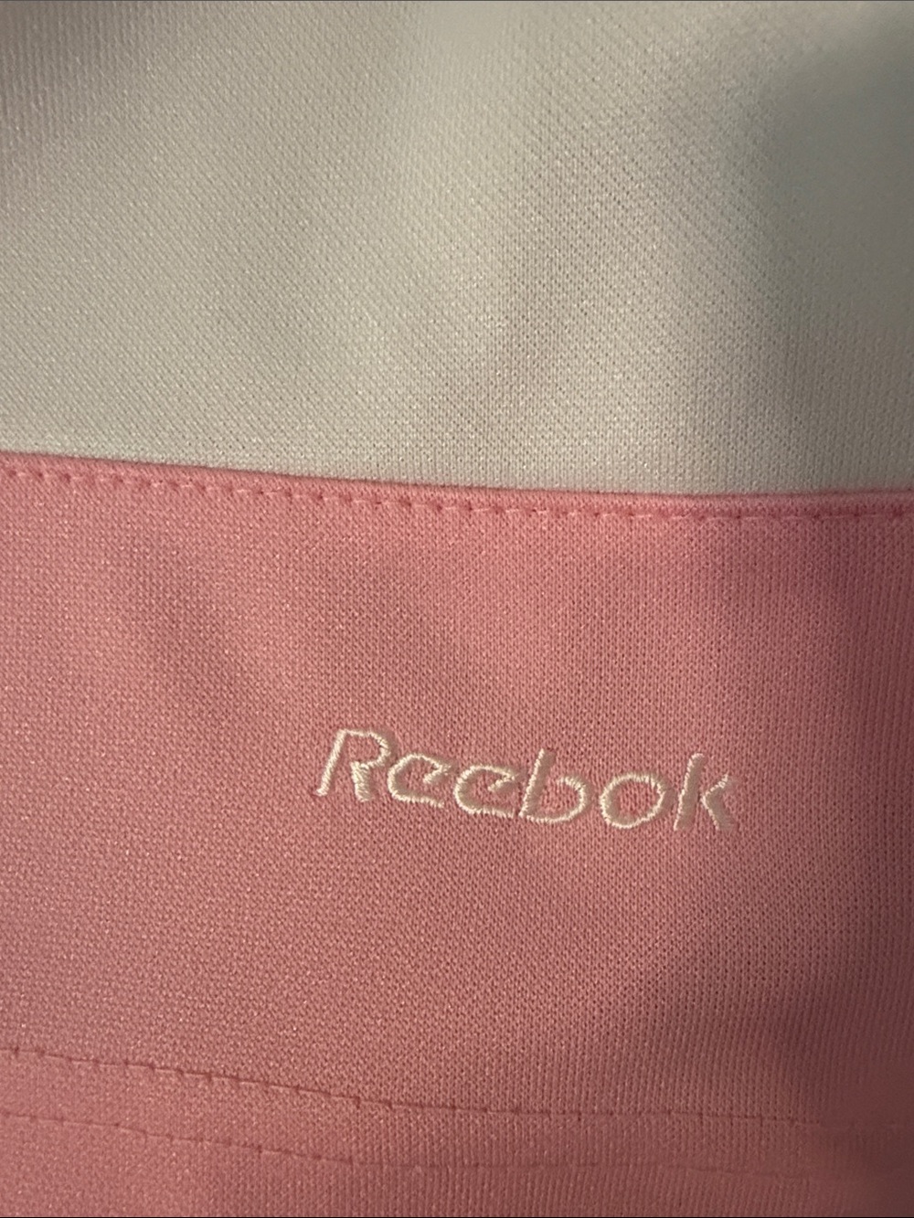 Reebok Pink & White Hockey Jersey Nashville Predators - Picture 2 of 5